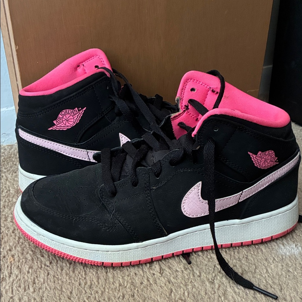 Jordan Women's Black and Pink High-Top Sneakers